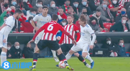 皇马客战毕尔巴鄂竞技！阿隆索遭遇执教生涯最大考验，圣马梅斯恐成白衣军团噩梦