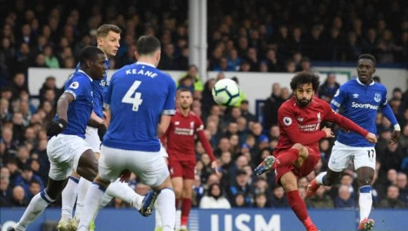 太阳报：贝克汉姆在一家高档酒吧举办派对，庆祝自己封爵